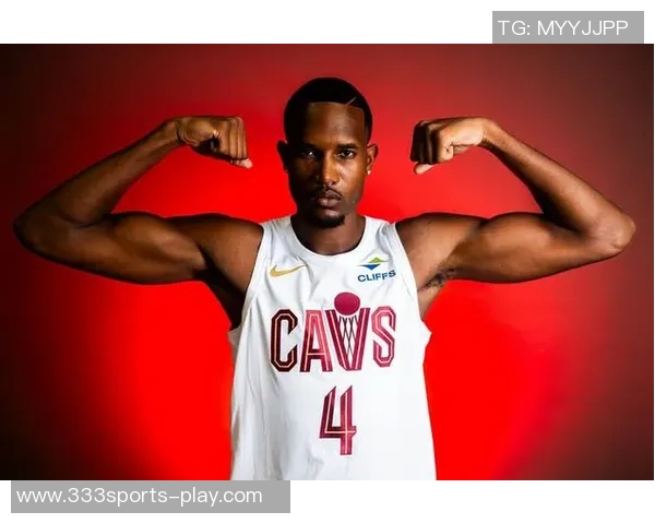 费尔顿：莫布里应学习加内特的心态每晚都要展现出强硬的竞争精神